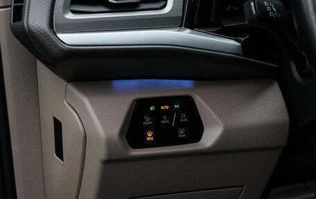 Volkswagen Multivan, 2022 год, 5 700 000 рублей, 20 фотография