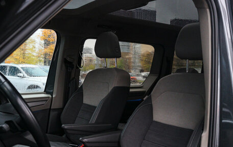 Volkswagen Multivan, 2022 год, 5 700 000 рублей, 18 фотография