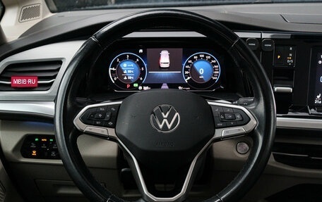 Volkswagen Multivan, 2022 год, 5 700 000 рублей, 15 фотография