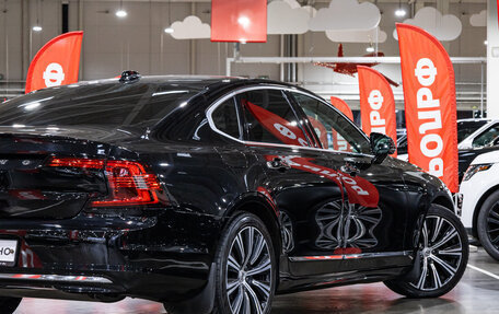 Volvo S90 II рестайлинг, 2021 год, 3 199 900 рублей, 8 фотография
