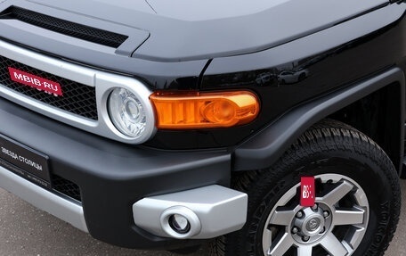 Toyota FJ Cruiser, 2018 год, 4 995 000 рублей, 18 фотография