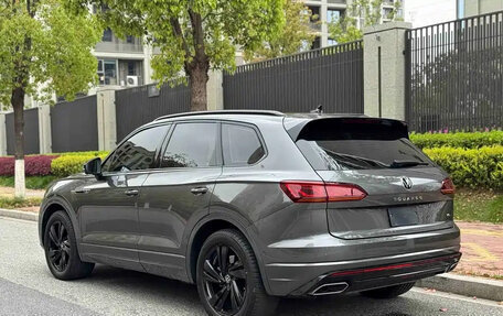 Volkswagen Touareg III, 2023 год, 9 500 000 рублей, 3 фотография
