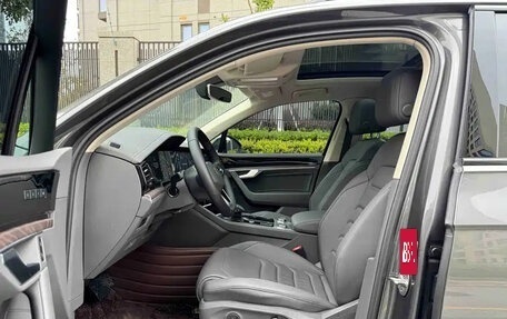 Volkswagen Touareg III, 2023 год, 9 500 000 рублей, 12 фотография