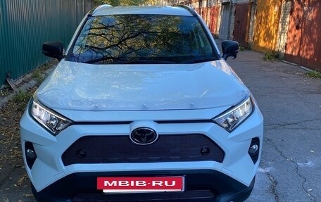 Toyota RAV4, 2019 год, 3 500 000 рублей, 8 фотография