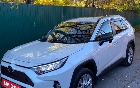 Toyota RAV4, 2019 год, 3 500 000 рублей, 7 фотография