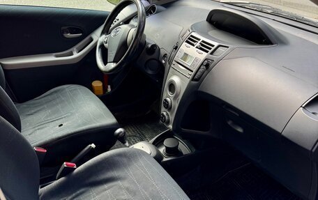 Toyota Yaris III, 2007 год, 459 000 рублей, 11 фотография