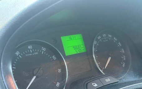 Skoda Fabia II, 2011 год, 350 000 рублей, 7 фотография