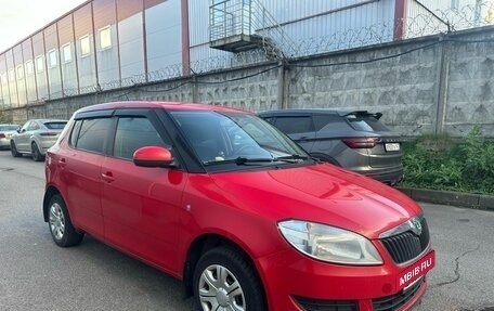 Skoda Fabia II, 2011 год, 350 000 рублей, 2 фотография