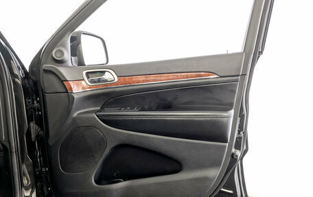 Jeep Grand Cherokee, 2013 год, 1 890 000 рублей, 25 фотография