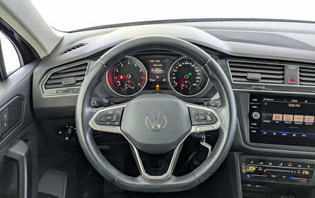 Volkswagen Tiguan II, 2021 год, 2 550 000 рублей, 21 фотография