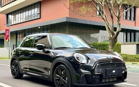 MINI Hatch, 2023 год, 1 900 008 рублей, 3 фотография