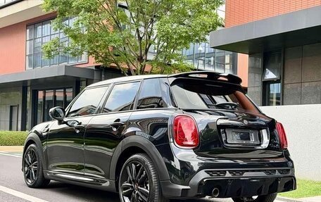 MINI Hatch, 2023 год, 1 900 008 рублей, 5 фотография