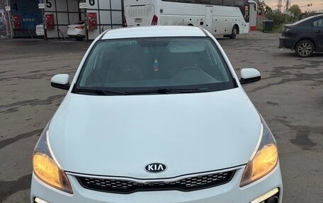 KIA Rio IV, 2018 год, 990 000 рублей, 7 фотография