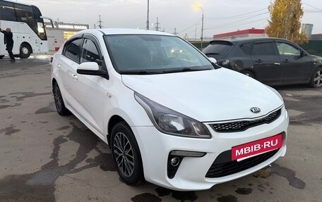 KIA Rio IV, 2018 год, 990 000 рублей, 16 фотография