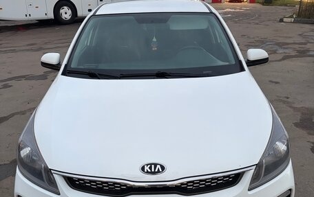 KIA Rio IV, 2018 год, 990 000 рублей, 15 фотография
