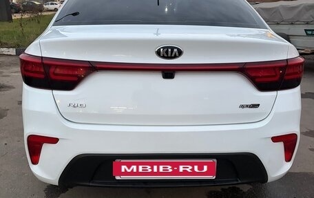 KIA Rio IV, 2018 год, 990 000 рублей, 22 фотография
