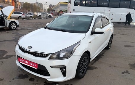 KIA Rio IV, 2018 год, 990 000 рублей, 17 фотография