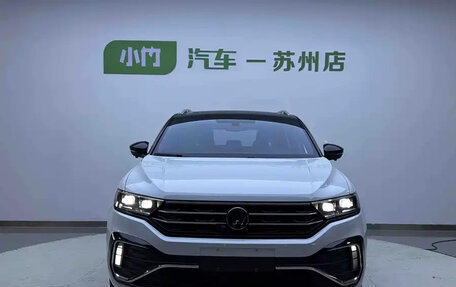 Volkswagen T-Roc I, 2022 год, 1 431 010 рублей, 2 фотография