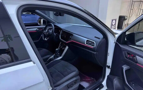 Volkswagen T-Roc I, 2022 год, 1 431 010 рублей, 9 фотография