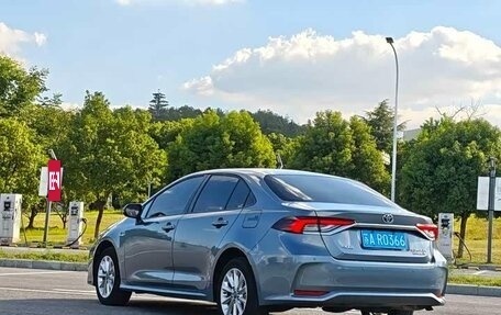 Toyota Corolla, 2022 год, 1 690 000 рублей, 4 фотография