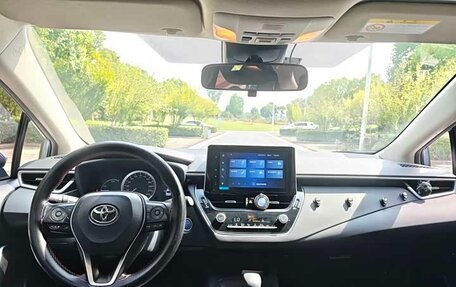 Toyota Corolla, 2022 год, 1 690 000 рублей, 9 фотография