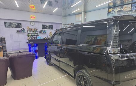 Toyota Voxy III, 2018 год, 2 620 000 рублей, 34 фотография