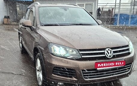 Volkswagen Touareg III, 2010 год, 2 000 000 рублей, 2 фотография