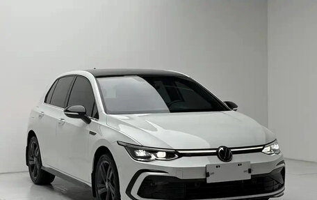 Volkswagen Golf VIII, 2023 год, 1 710 888 рублей, 3 фотография