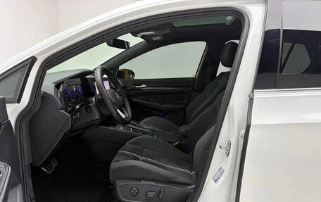 Volkswagen Golf VIII, 2023 год, 1 710 888 рублей, 10 фотография