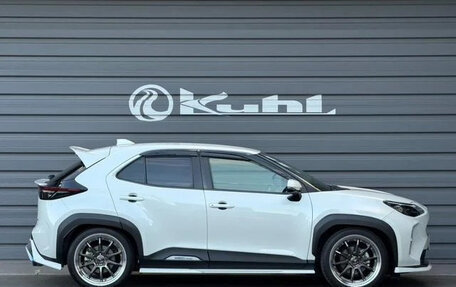 Toyota Yaris Cross, 2022 год, 1 655 000 рублей, 8 фотография