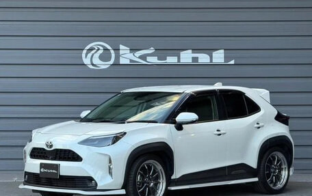Toyota Yaris Cross, 2022 год, 1 655 000 рублей, 6 фотография