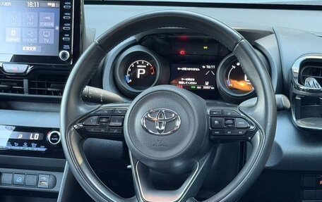 Toyota Yaris Cross, 2022 год, 1 655 000 рублей, 12 фотография