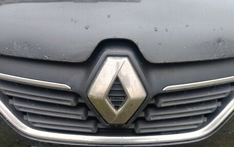 Renault Logan II, 2019 год, 630 000 рублей, 32 фотография