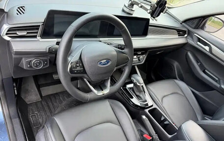 Ford Escort, 2022 год, 900 000 рублей, 8 фотография