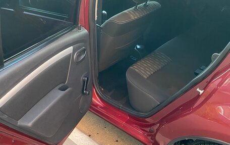 Renault Sandero I, 2013 год, 950 000 рублей, 14 фотография