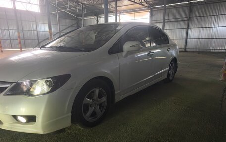 Honda Civic VIII, 2009 год, 750 000 рублей, 3 фотография