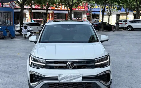 Volkswagen Tharu, 2023 год, 2 200 000 рублей, 2 фотография