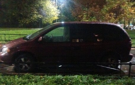 Dodge Caravan III, 2000 год, 350 000 рублей, 2 фотография