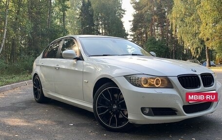 BMW 3 серия, 2010 год, 1 100 000 рублей, 3 фотография