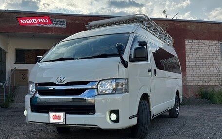 Toyota HiAce H200, 2020 год, 4 999 000 рублей, 14 фотография