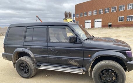 Mitsubishi Pajero III рестайлинг, 1996 год, 1 050 000 рублей, 4 фотография