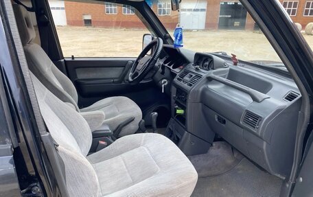 Mitsubishi Pajero III рестайлинг, 1996 год, 1 050 000 рублей, 3 фотография