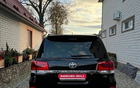 Toyota Land Cruiser 200, 2018 год, 9 900 000 рублей, 11 фотография