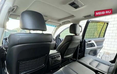 Toyota Land Cruiser 200, 2018 год, 9 900 000 рублей, 20 фотография