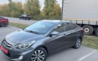 Hyundai Solaris II рестайлинг, 2013 год, 800 000 рублей, 1 фотография