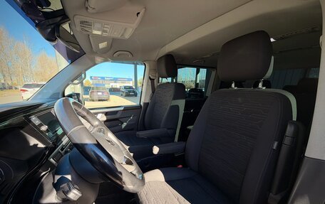 Volkswagen Multivan T6 рестайлинг, 2020 год, 6 000 000 рублей, 7 фотография