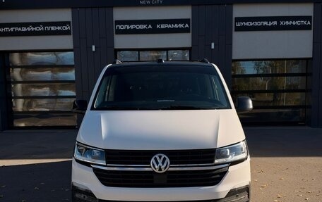 Volkswagen Multivan T6 рестайлинг, 2020 год, 6 000 000 рублей, 11 фотография