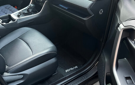 Toyota RAV4, 2021 год, 3 600 000 рублей, 7 фотография