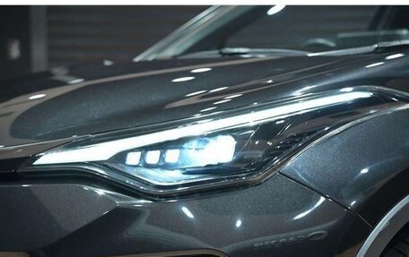 Toyota C-HR I рестайлинг, 2023 год, 1 920 060 рублей, 12 фотография