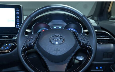 Toyota C-HR I рестайлинг, 2023 год, 1 920 060 рублей, 22 фотография